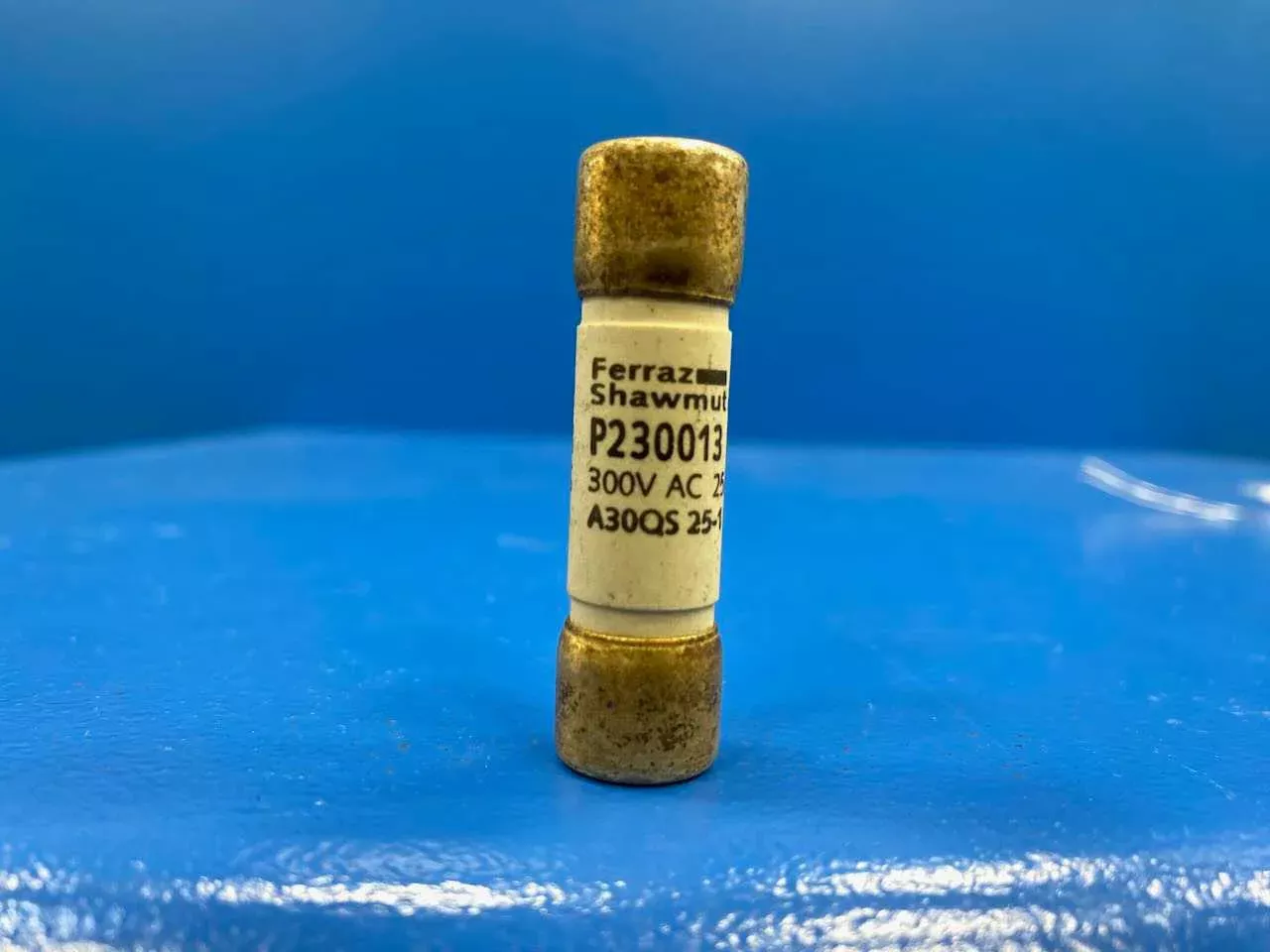 25 Amp Fast-Acting Fuse 300V Mersen Amp-Trap P230013