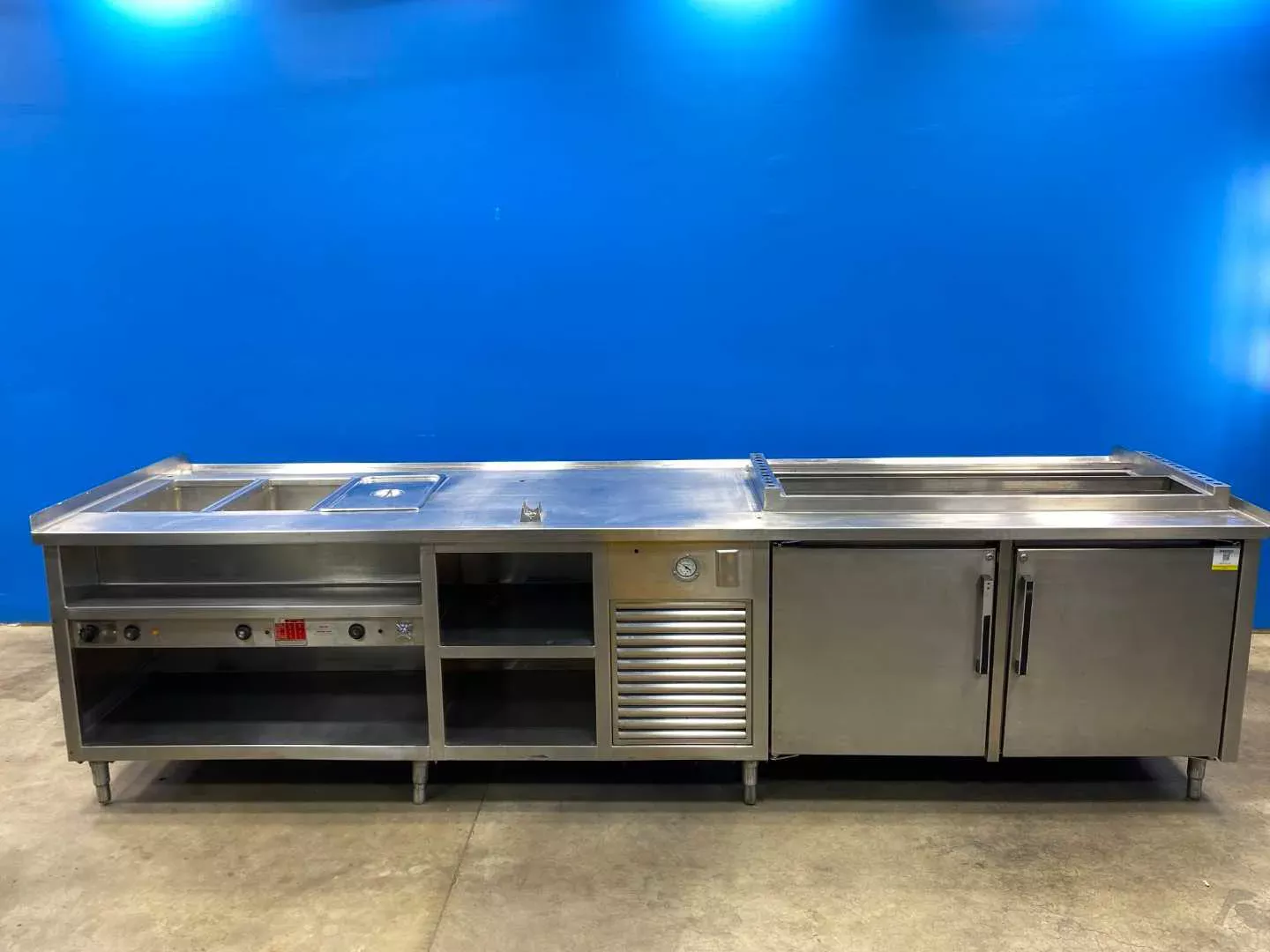 Avtec Industries M08PC30 Hot & Cold Food buffet line serving line