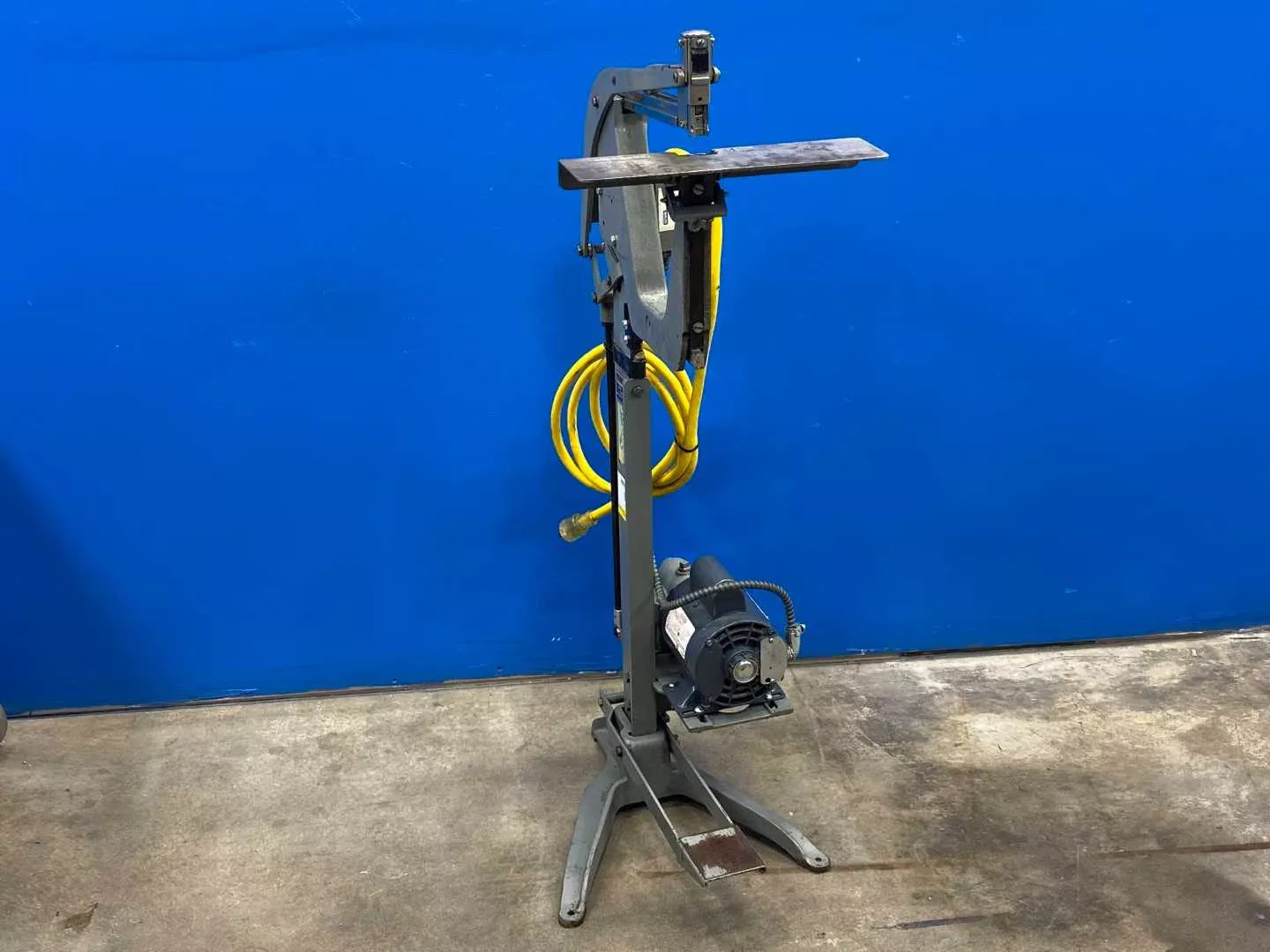 Bostitch FHFS 64MD Textron Bronco Industrial Pneumatic Stapler