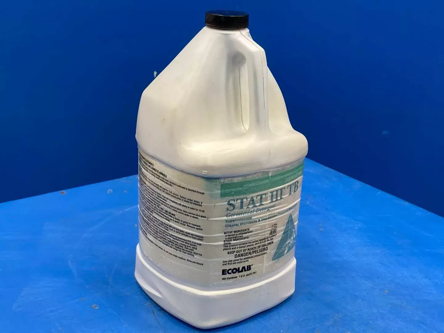 Ecolab STAT III TB Germiciadial Detergent 1GAL TB Germicidil