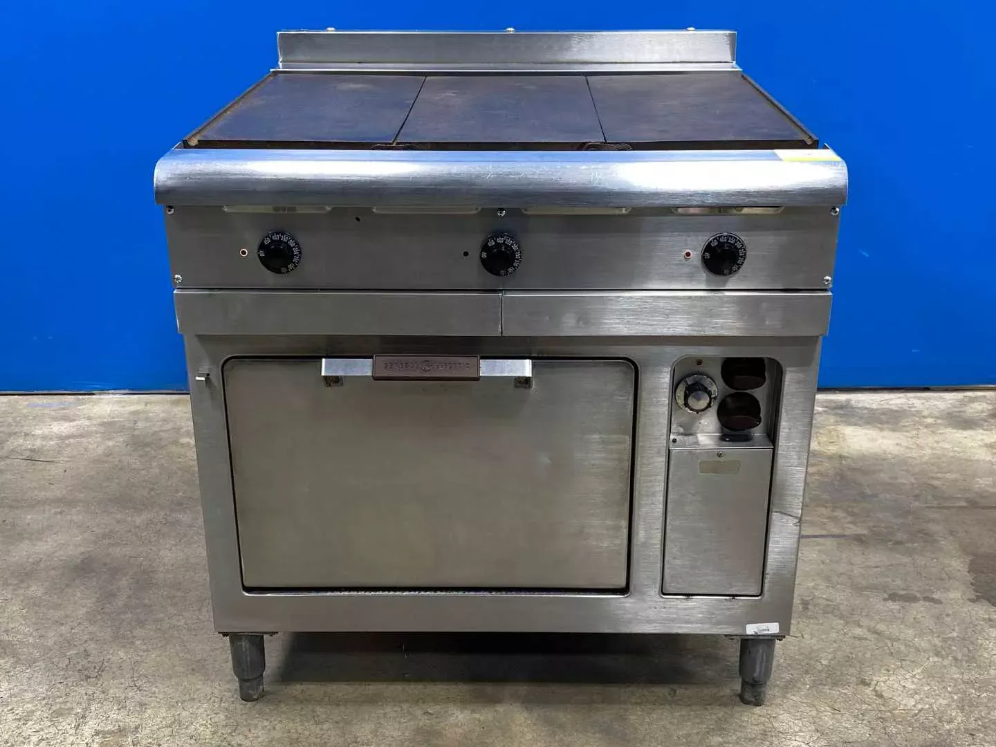 General Electric CR 401 Convection Ranged Oven cr401