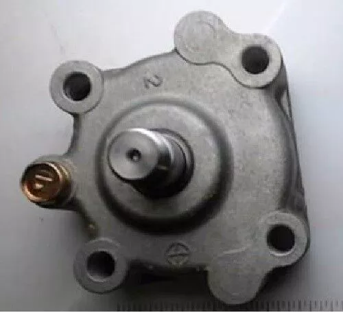 Kubota L185, L185DT Engine Oil pump