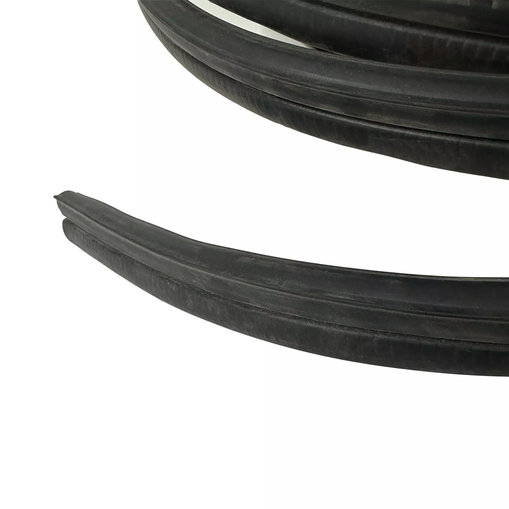 RH/LH Lower Side Glass Weatherstrip for Kubota