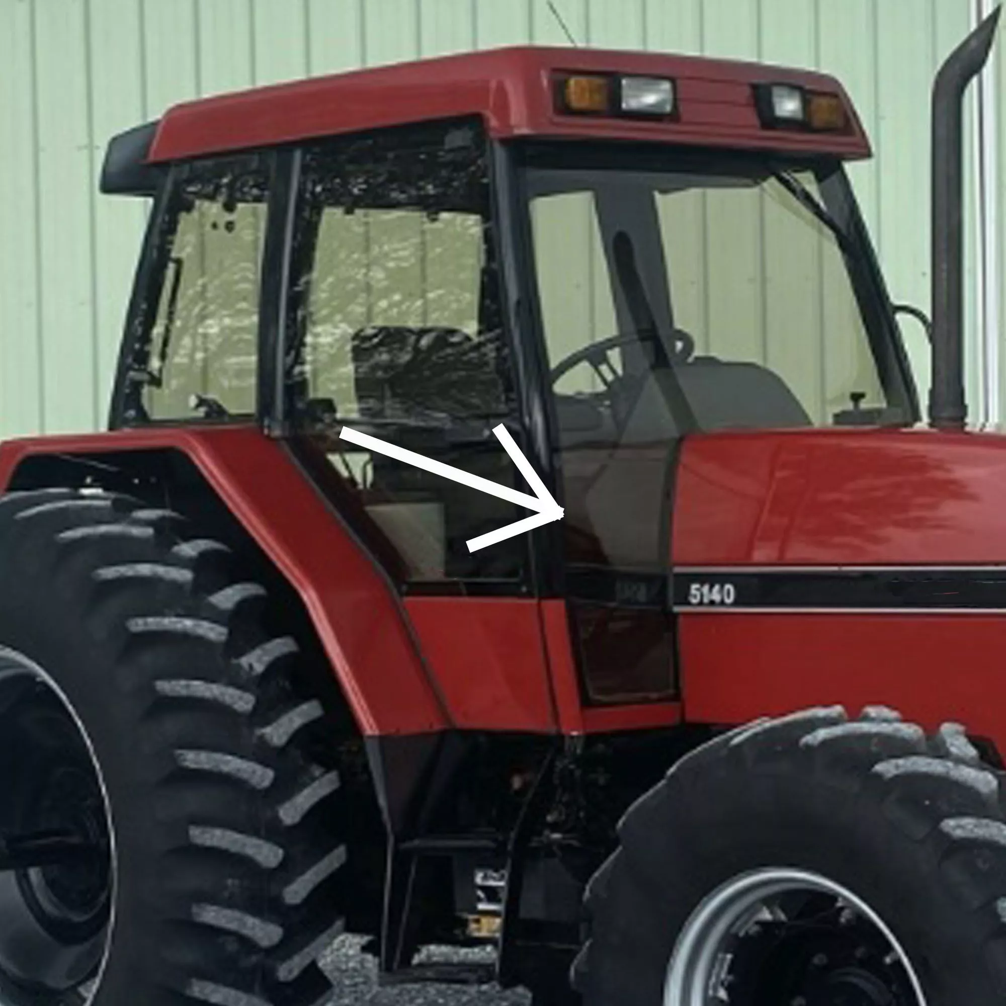 RH Lower Cab Winshield Glass for Case/IH