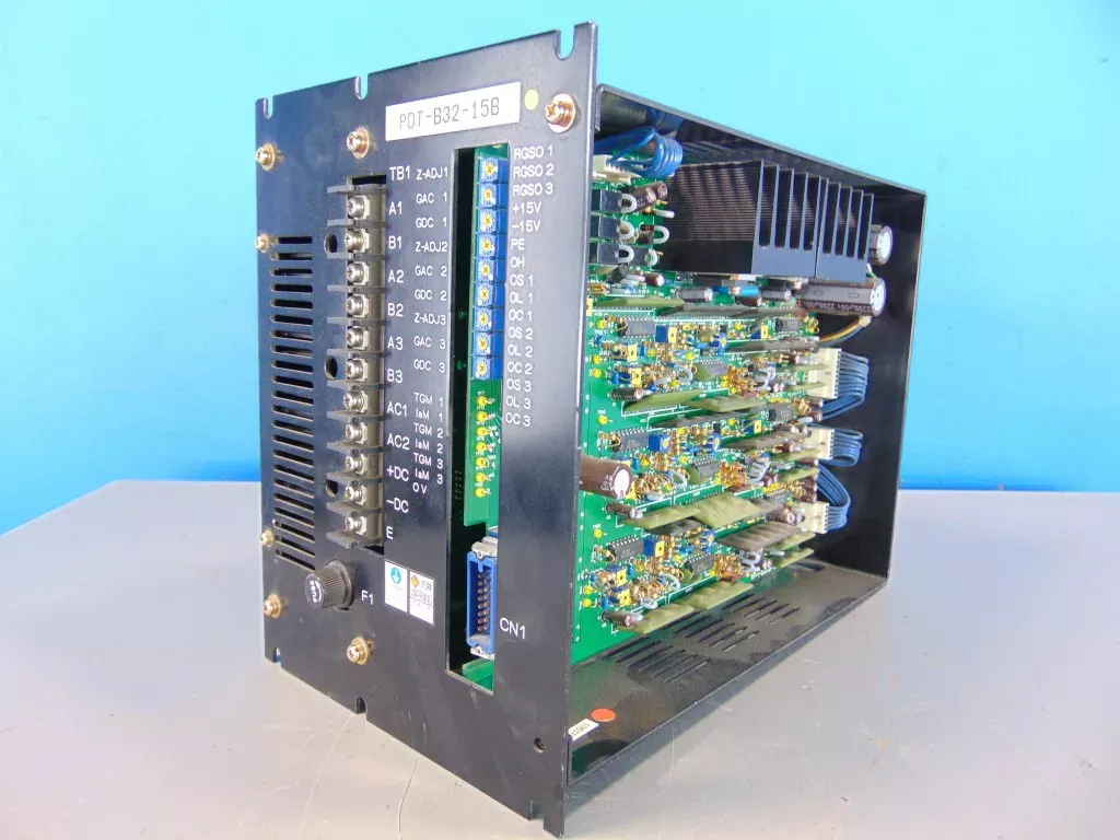 Sanyo Denki PDT-B32 - 15 15 SERVO AMPLIFIER/CONTROLLER
